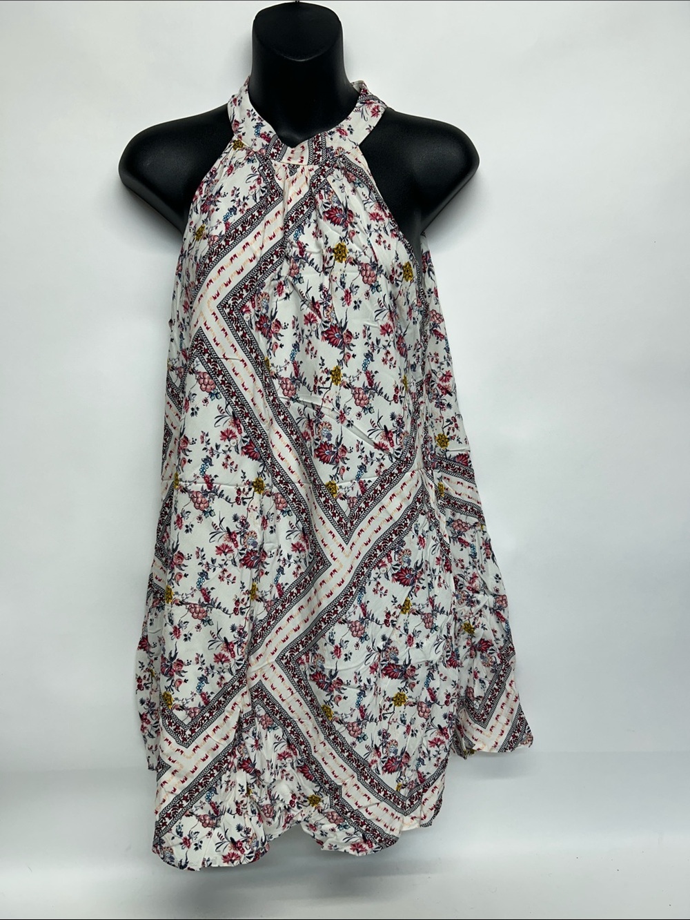 Women’s  White Floral Halter Dress bandanna size small entro